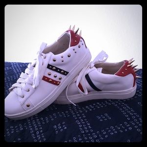 Sneakers with studs